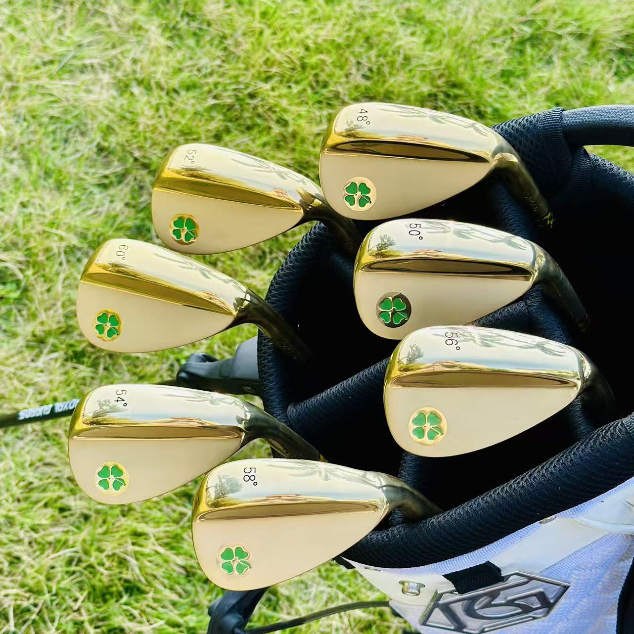 Clover golfclub graven op de s - Golf Club Iron Set recensie en prijs